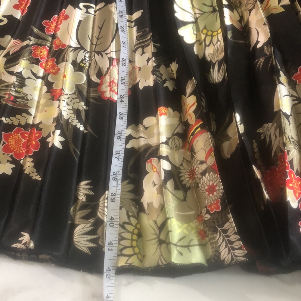Betsy & Adam by Linda Bernell triangle halter top pleated maxi dress Asi… - Picture 14 of 15